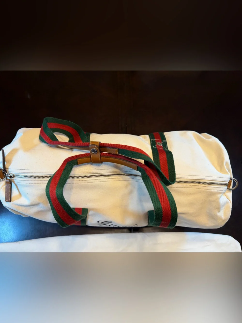 New Authentic Gucci Crest Logo Ivory Canvas Duffle Bag Large